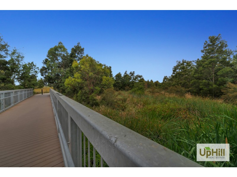 4 Poe Circuit, Officer VIC 3809