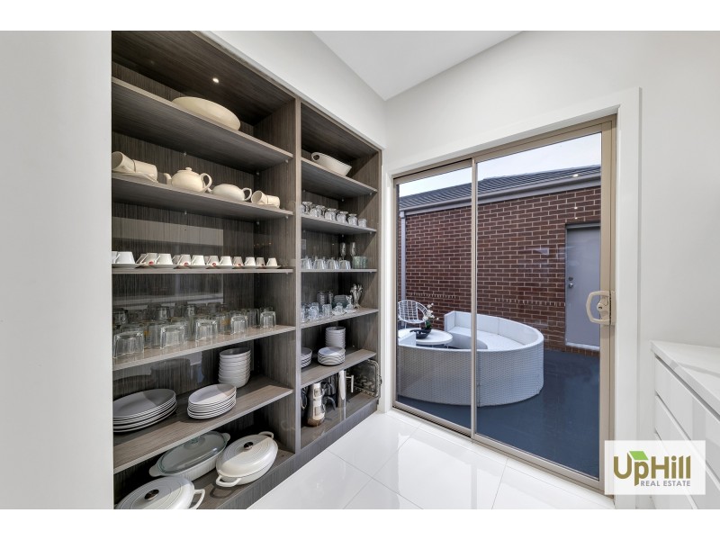 24 MURPHY STREET, Clyde North VIC 3978