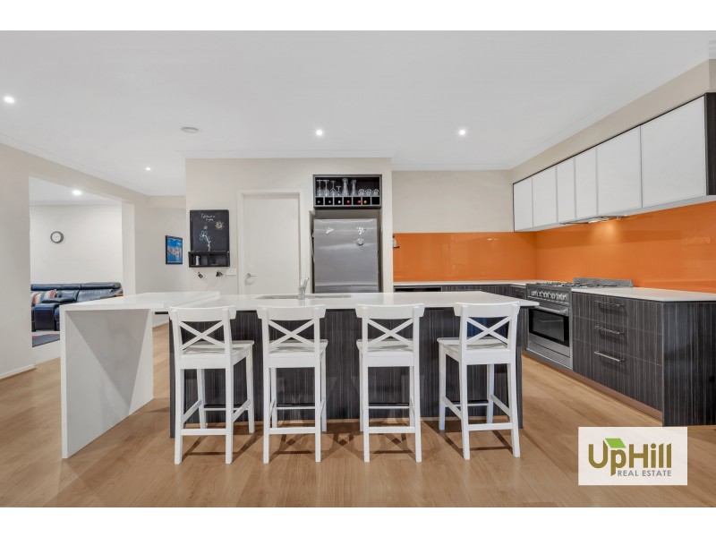 35 Datura Avenue, Cranbourne North VIC 3977