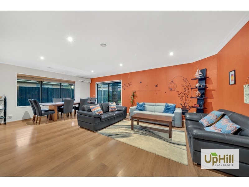 35 Datura Avenue, Cranbourne North VIC 3977