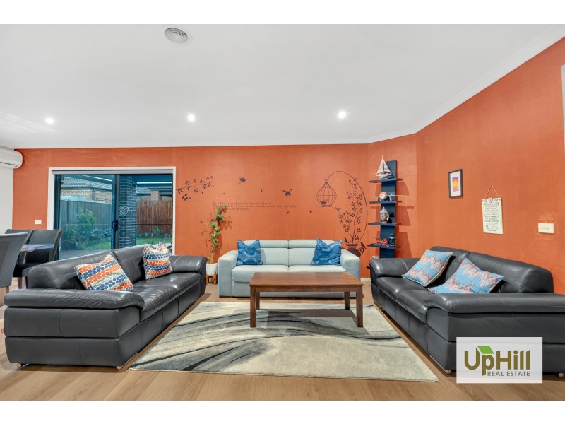35 Datura Avenue, Cranbourne North VIC 3977
