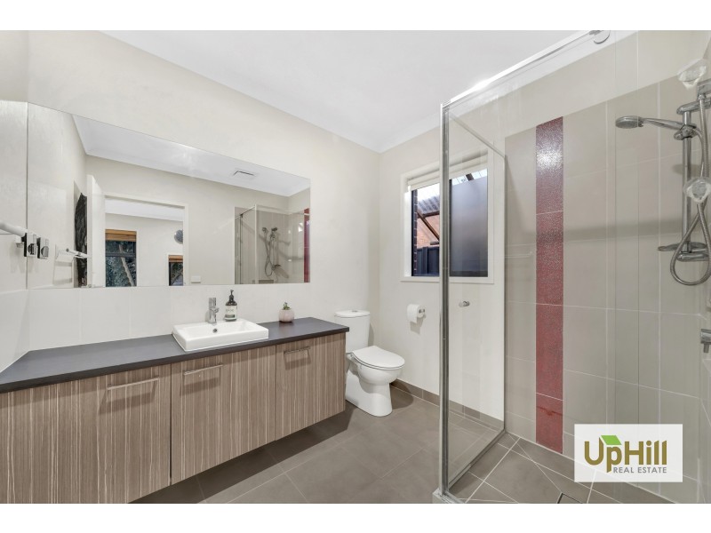 35 Datura Avenue, Cranbourne North VIC 3977
