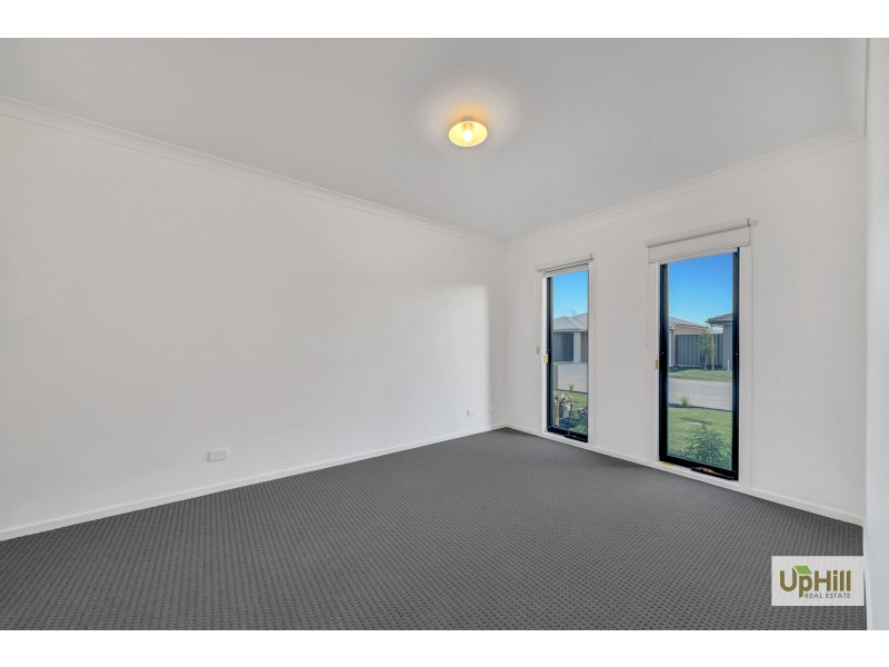 11-2/21 Mckindlay Street, Drouin VIC 3818