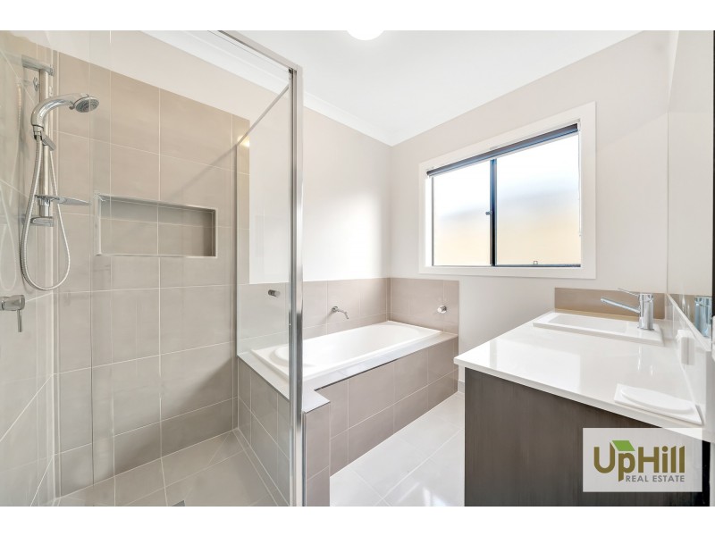 11-2/21 Mckindlay Street, Drouin VIC 3818