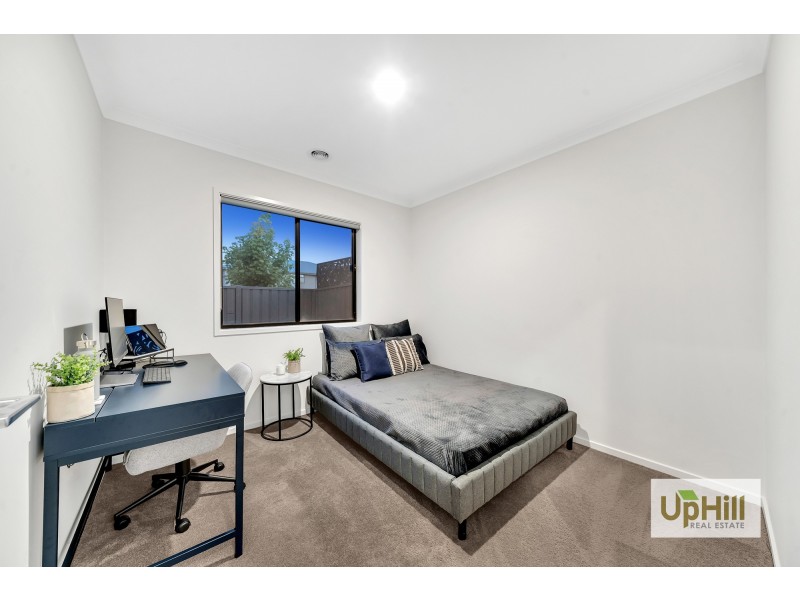 5 Danube Road, Clyde VIC 3978