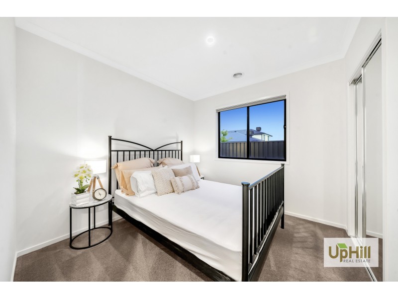 5 Danube Road, Clyde VIC 3978