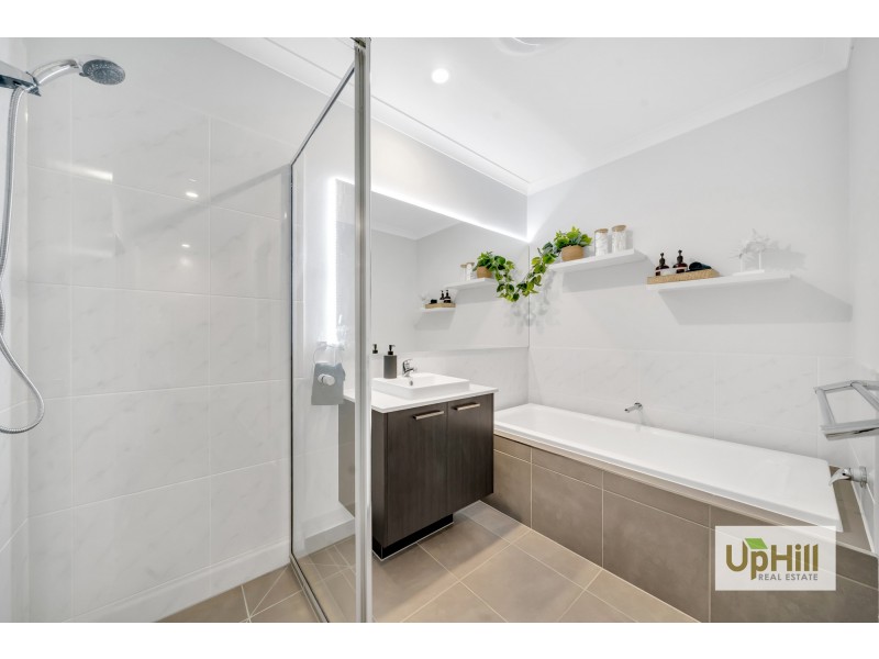 5 Danube Road, Clyde VIC 3978