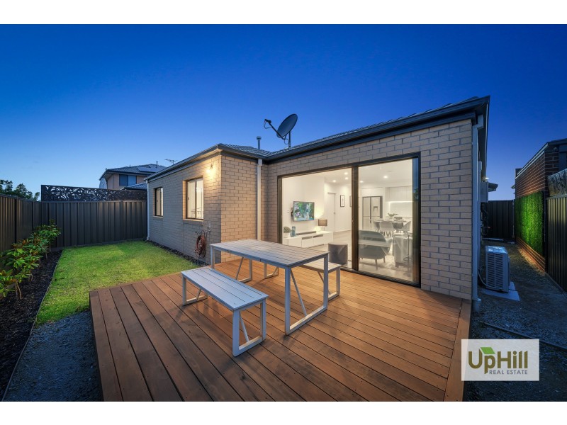 5 Danube Road, Clyde VIC 3978