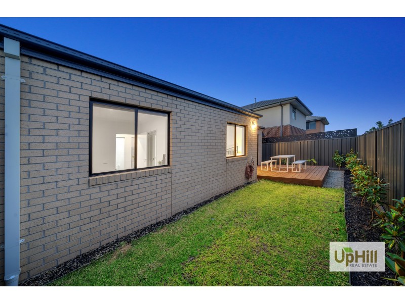 5 Danube Road, Clyde VIC 3978