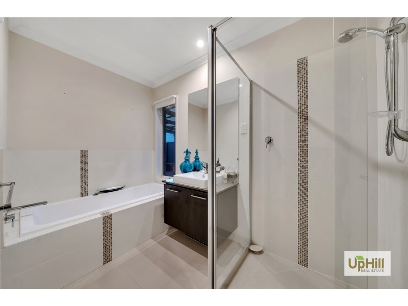 31 FALABELA ROAD, Clyde North VIC 3978