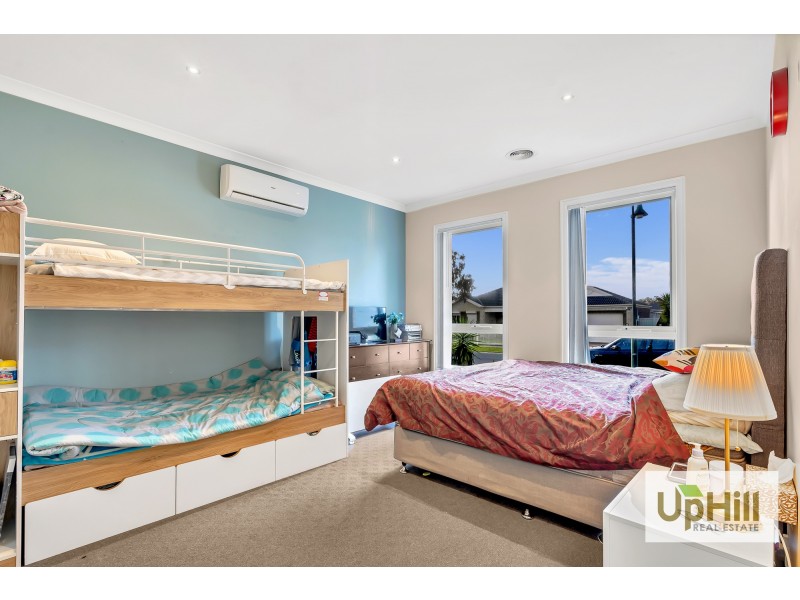 5 SEDGWICK COURT, Lynbrook VIC 3975