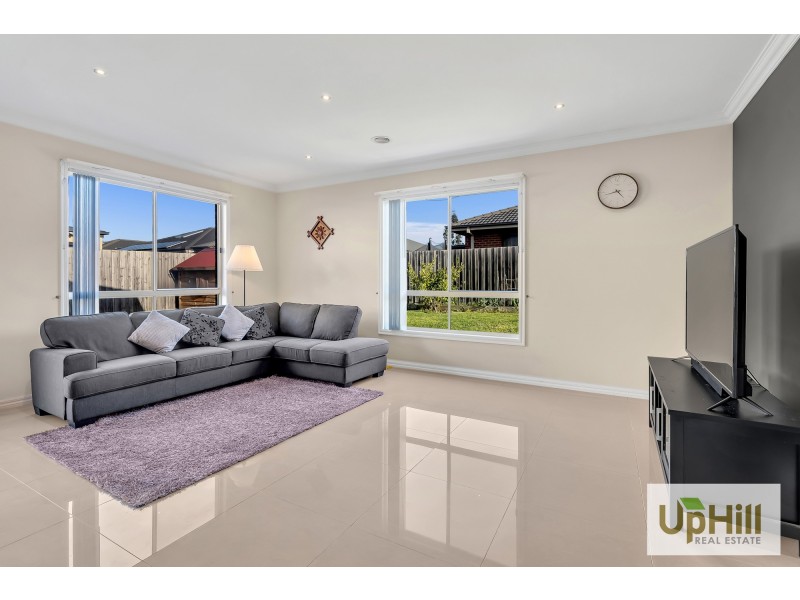 5 SEDGWICK COURT, Lynbrook VIC 3975