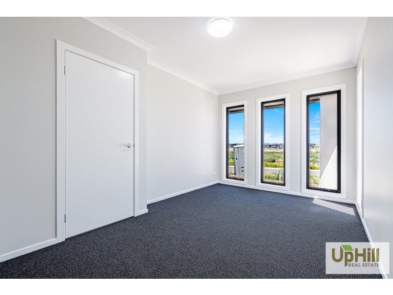 22 Domingo Avenue, Clyde North VIC 3978