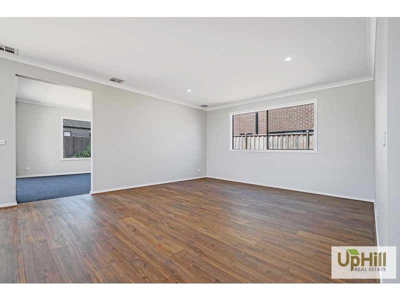 22 Domingo Avenue, Clyde North VIC 3978