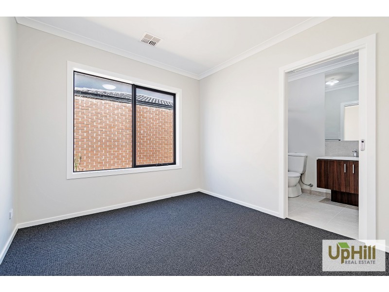 22 Domingo Avenue, Clyde North VIC 3978