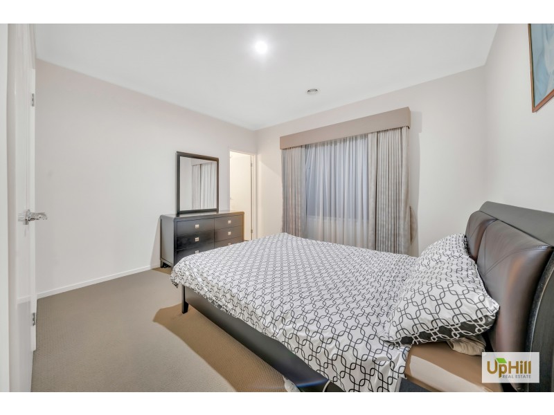 1 Datura Avenue, Cranbourne North VIC 3977