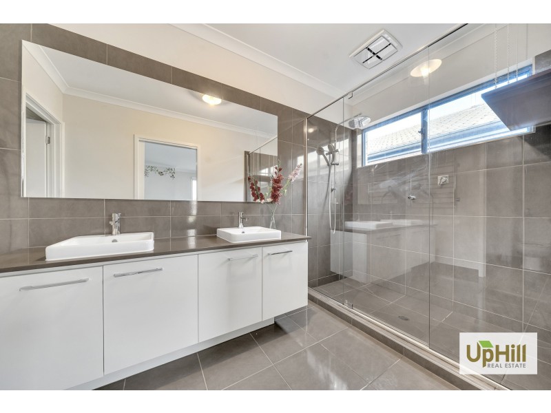 49 Leyland Drive, Narre Warren South VIC 3805