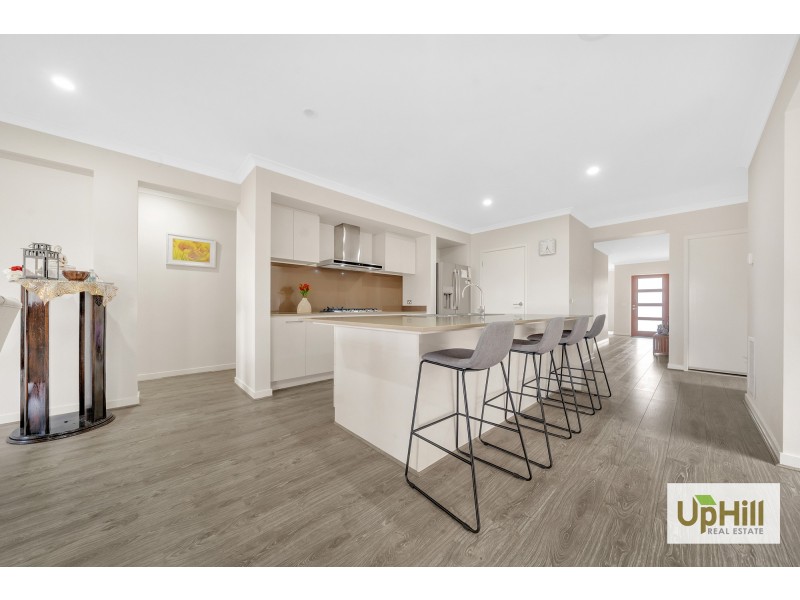 49 Leyland Drive, Narre Warren South VIC 3805