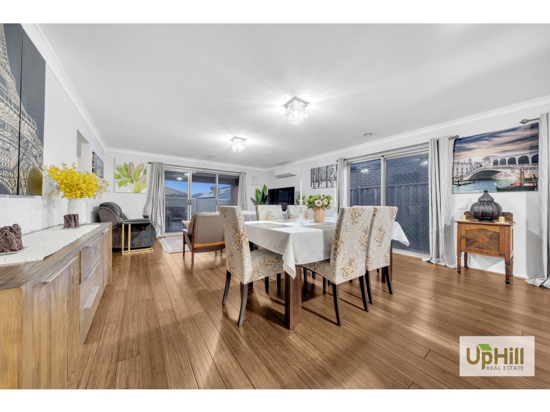 15 EVERARD AVENUE, Clyde North VIC 3978