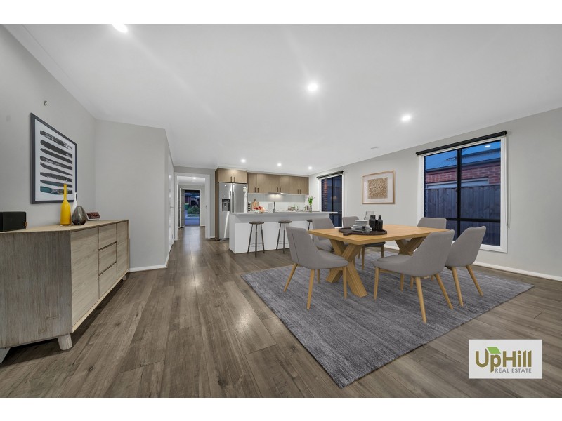 11 Bickleighvale Drive, Officer VIC 3809