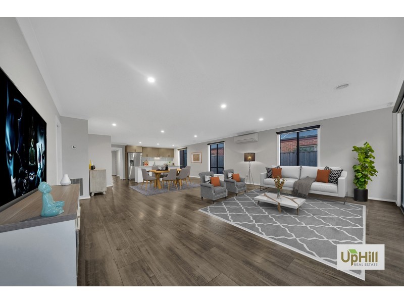 11 Bickleighvale Drive, Officer VIC 3809