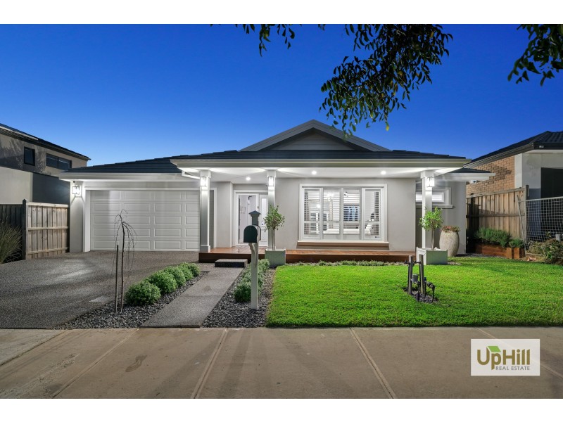 3 Pamplona Way, Clyde North VIC 3978