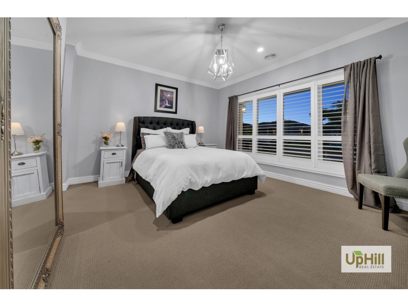 3 Pamplona Way, Clyde North VIC 3978