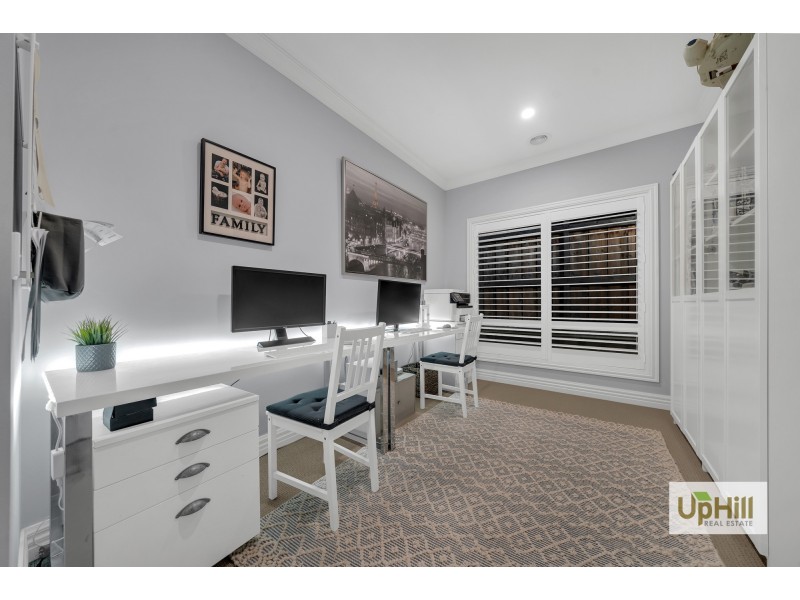 3 Pamplona Way, Clyde North VIC 3978