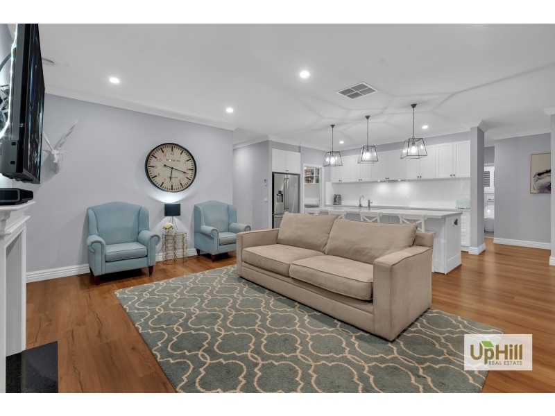 3 Pamplona Way, Clyde North VIC 3978