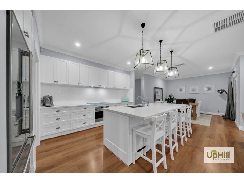 3 Pamplona Way, Clyde North VIC 3978