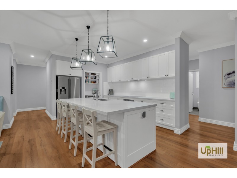 3 Pamplona Way, Clyde North VIC 3978