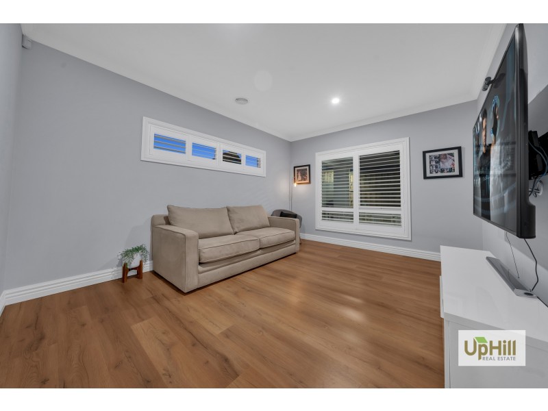 3 Pamplona Way, Clyde North VIC 3978