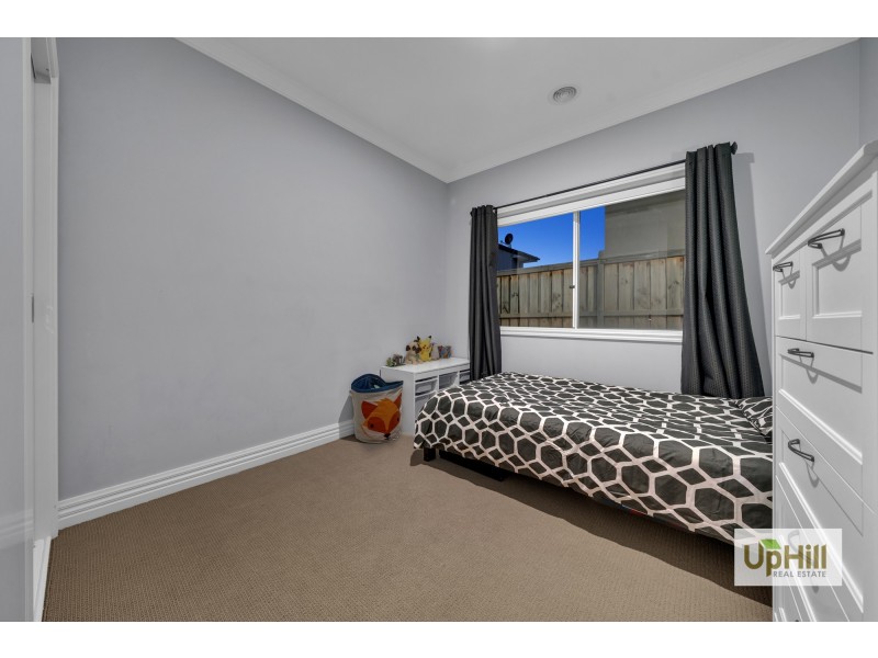 3 Pamplona Way, Clyde North VIC 3978