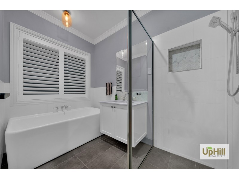 3 Pamplona Way, Clyde North VIC 3978