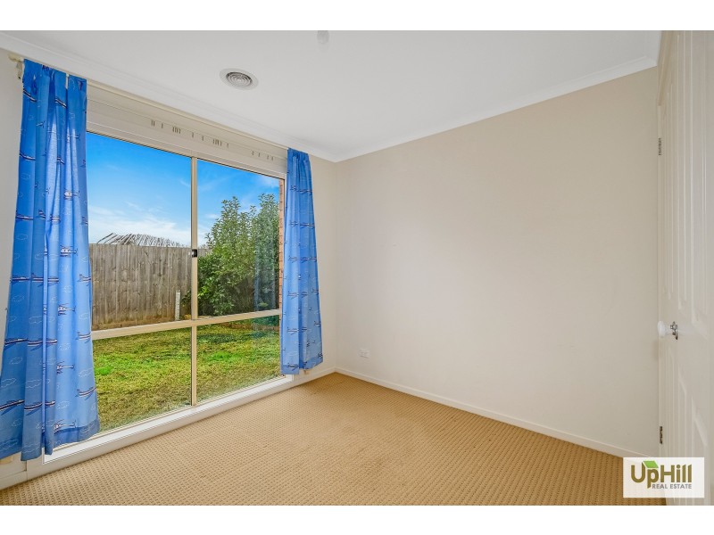 18 Bellbrae Crescent, Cranbourne West VIC 3977