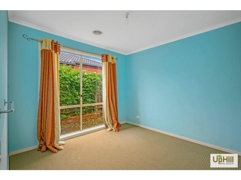 18 Bellbrae Crescent, Cranbourne West VIC 3977