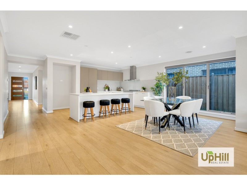 47 GRANDSTAND CRESCENT, Clyde North VIC 3978