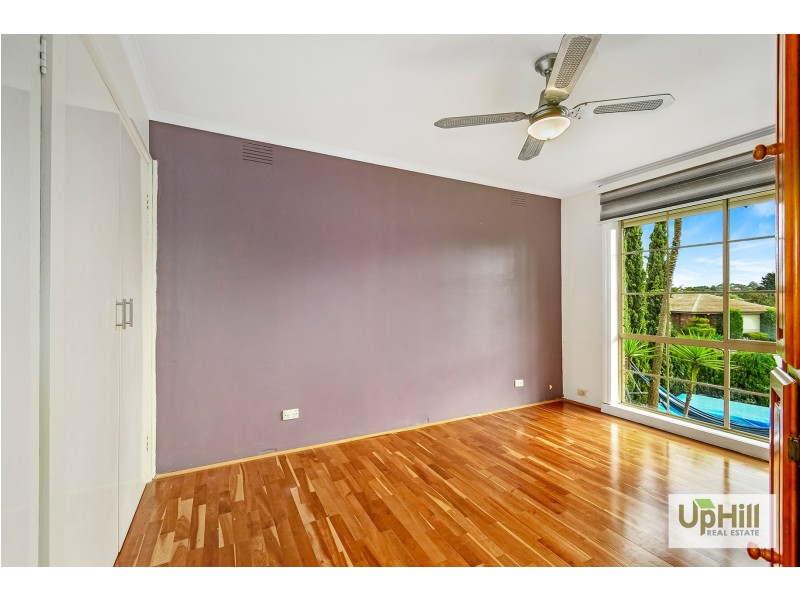 4 Greenmount Close, Narre Warren VIC 3805