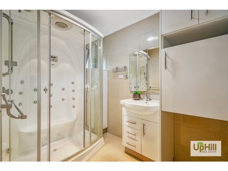 4 Greenmount Close, Narre Warren VIC 3805