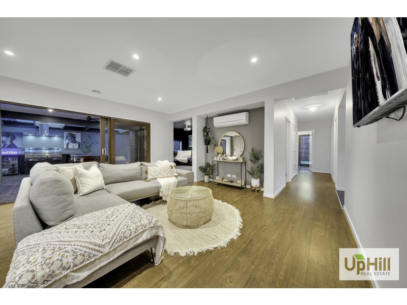 17 Trickett Street, Clyde VIC 3978