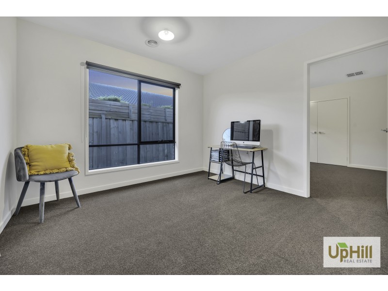 17 Trickett Street, Clyde VIC 3978