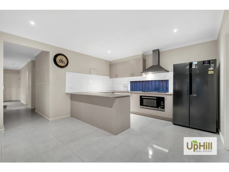 24 Naas Road, Clyde North VIC 3978