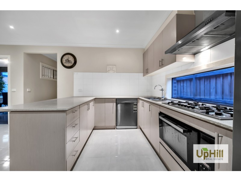 24 Naas Road, Clyde North VIC 3978