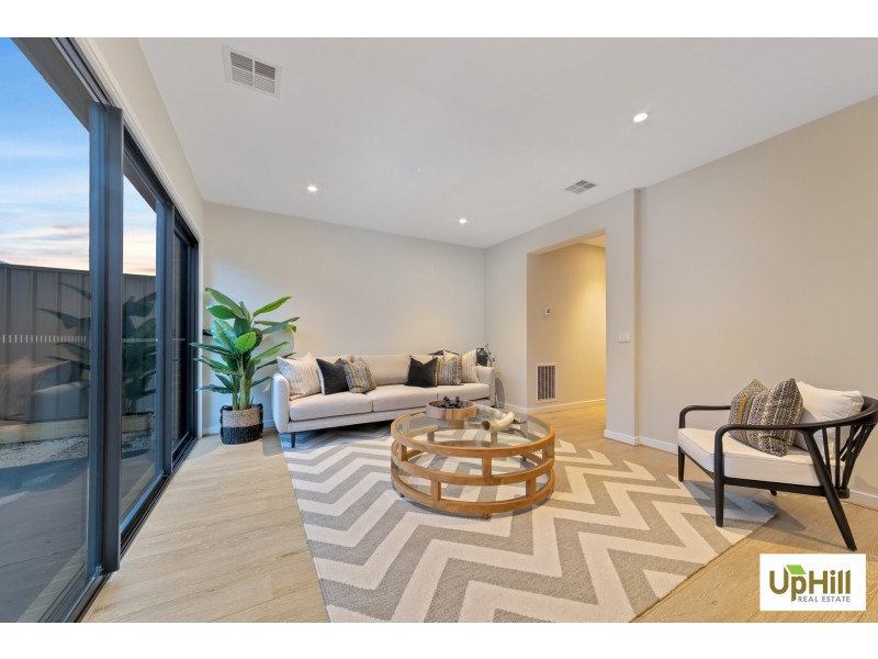 1 Ultra Way, Clyde North VIC 3978