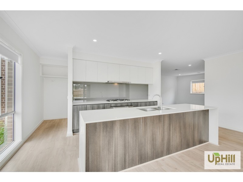 39 NOAH ROAD, Clyde North VIC 3978