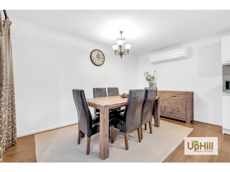 5 Dellinea Street, Cranbourne North VIC 3977