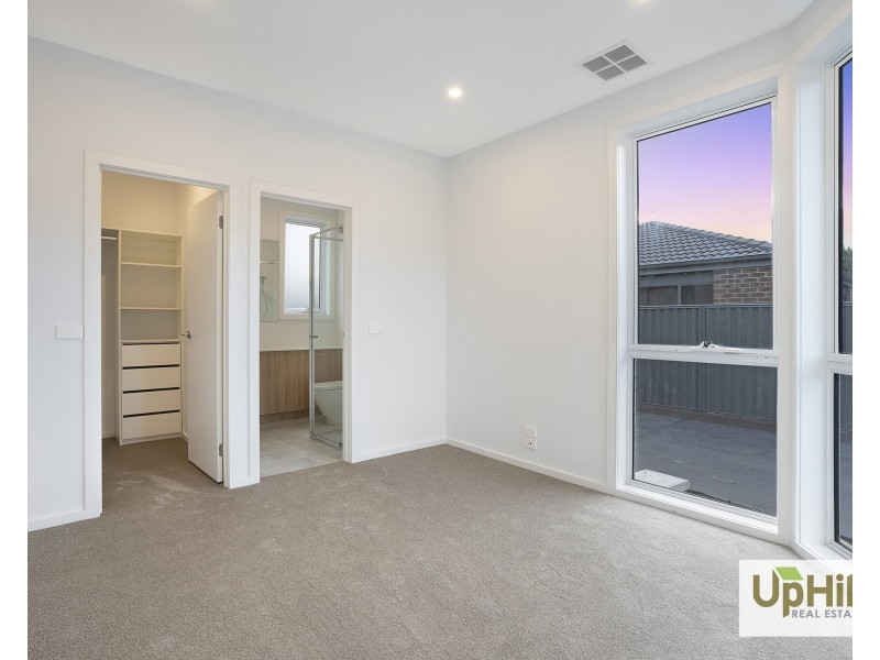 4/148 Princes Highway, Pakenham VIC 3810
