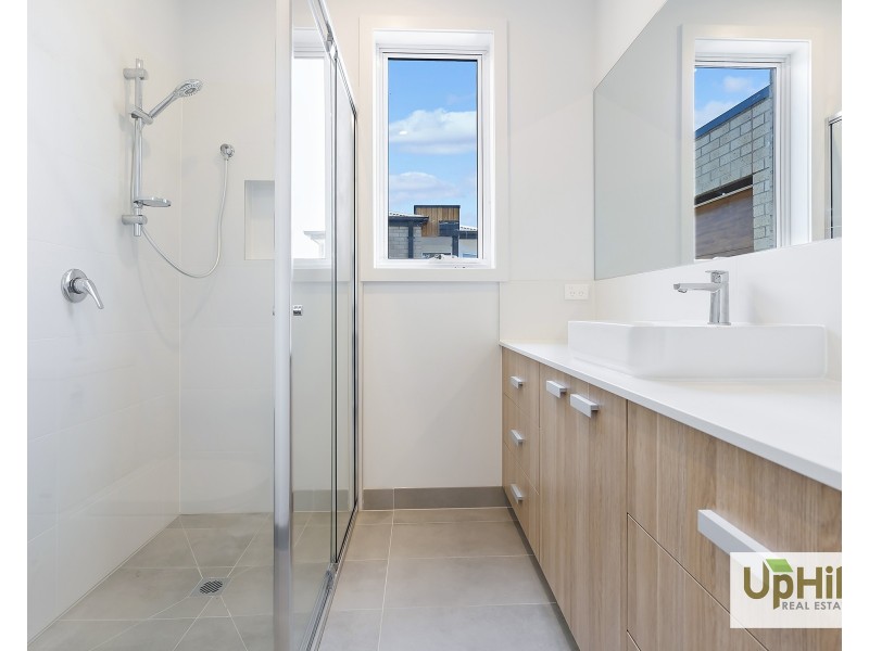 1/148 Princes Highway, Pakenham VIC 3810