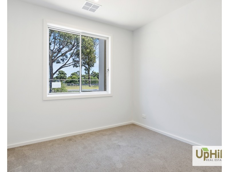 1/148 Princes Highway, Pakenham VIC 3810