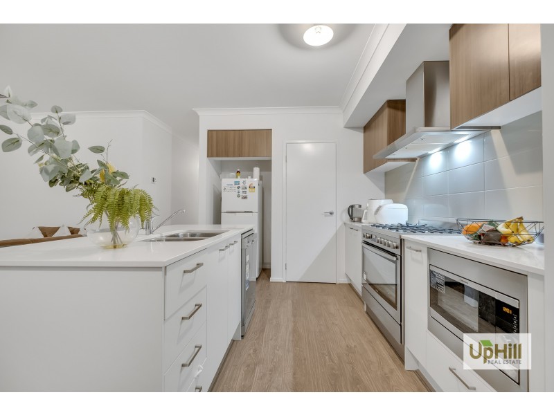 12 Curzon Street, Clyde North VIC 3978